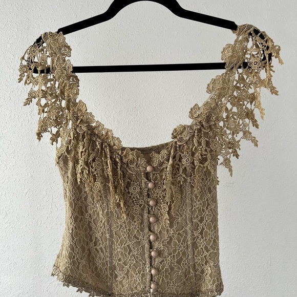 Vintage lace fringe top - Picture 2 of 10